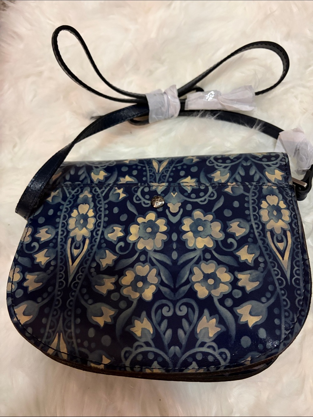 Patricia Nash Blue Floral Purse - Picture 3 of 13